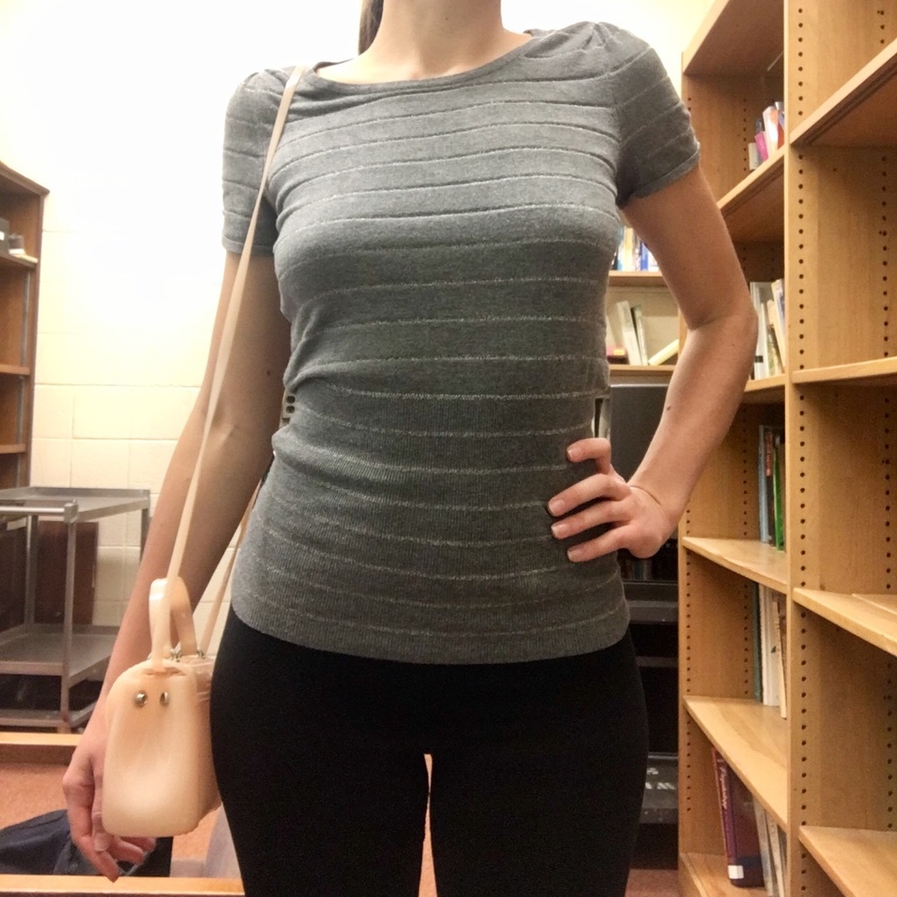 Express T-Shirt Sweater